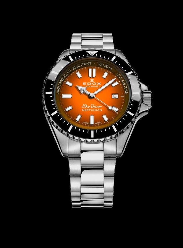 世界展開中の「スカイダイバー ネプチュニアン オートマティック