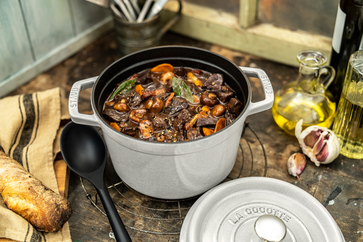 仏鋳物ホーロー鍋ストウブ 万能サイズでたっぷり作れる 「グランド
