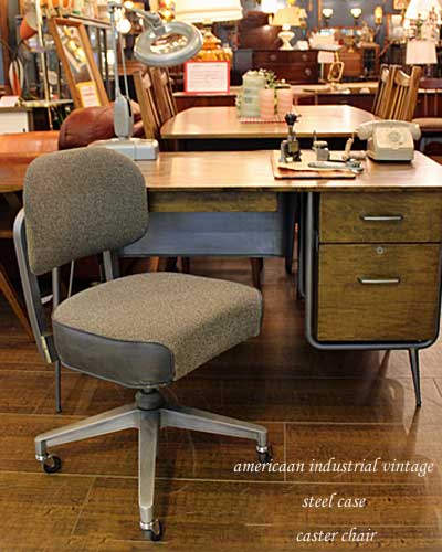 antique & Vintage furniture at's(アッツ)□ / インダストリアル