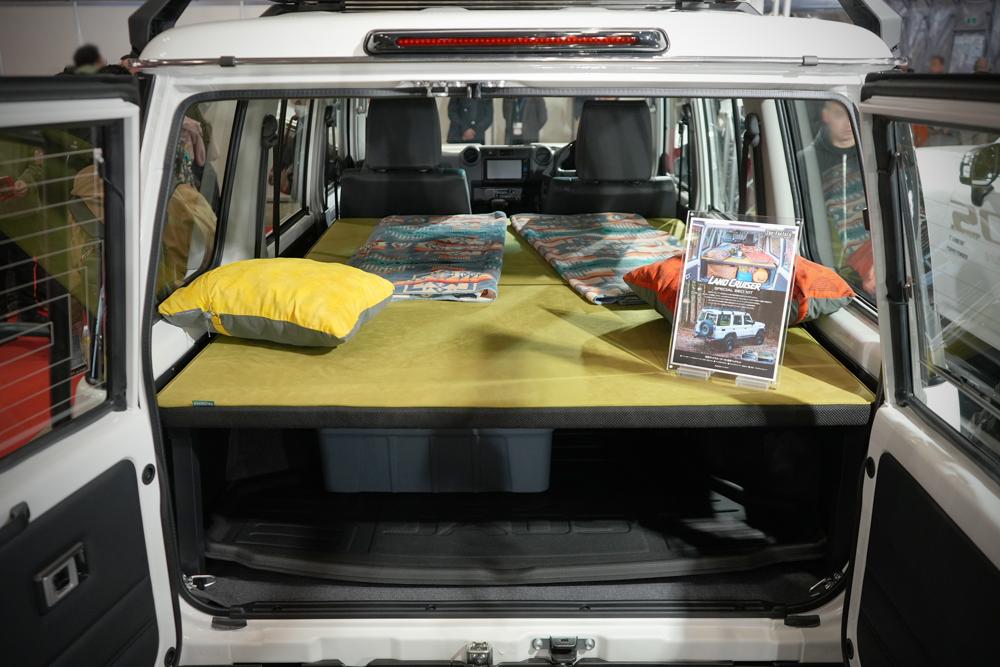 車中泊できるぞ！ ランクル70専用ベッドキット トイファクトリーが発表