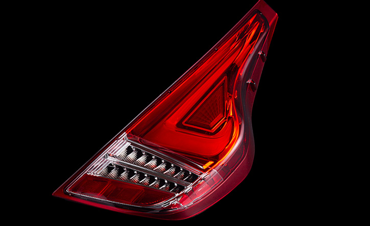 アクアP10系用ジュエルLEDテール・シーケンシャルウインカータイプ