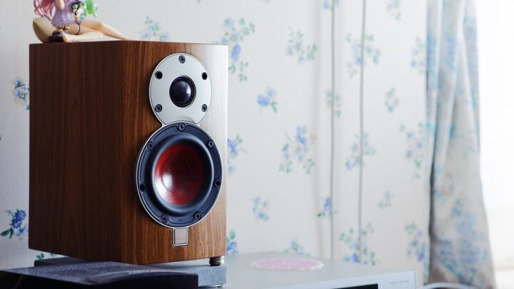 B&W LM1が限定特価で半額以下！B&W 703/704が期間限定価格 | 箱庭的