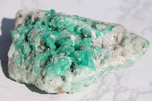 天然無処理！激レア品！コロンビア産エメラルド原石-007│水晶