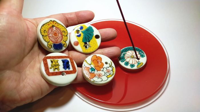 伝統工芸品-九谷焼・手書きデザインの香皿5種類