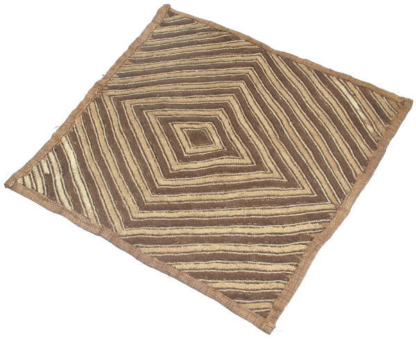 ラフィア布（草ビロード・中）<アフリカの布：アフリカ雑貨アザライ