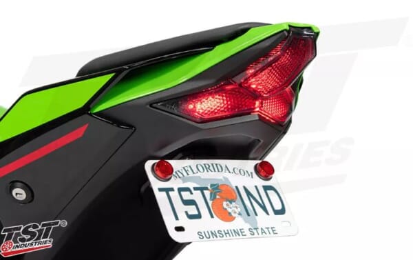 TST Industries ZX-10R (16-)ウィンカー内蔵LEDテールライト｜AxxL