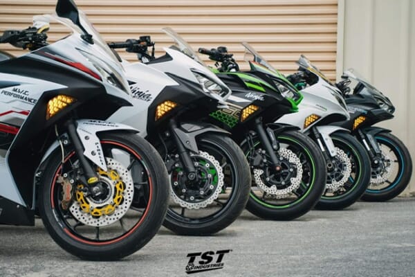 NINJA400 専用 カスタムLEDフロントウインカー｜AxxL