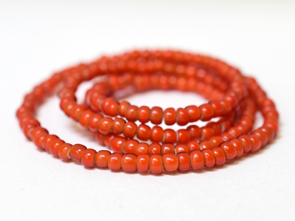 ホワイトハーツ一連 カテゴリ商品一覧｜アンティークビーズ、とんぼ玉