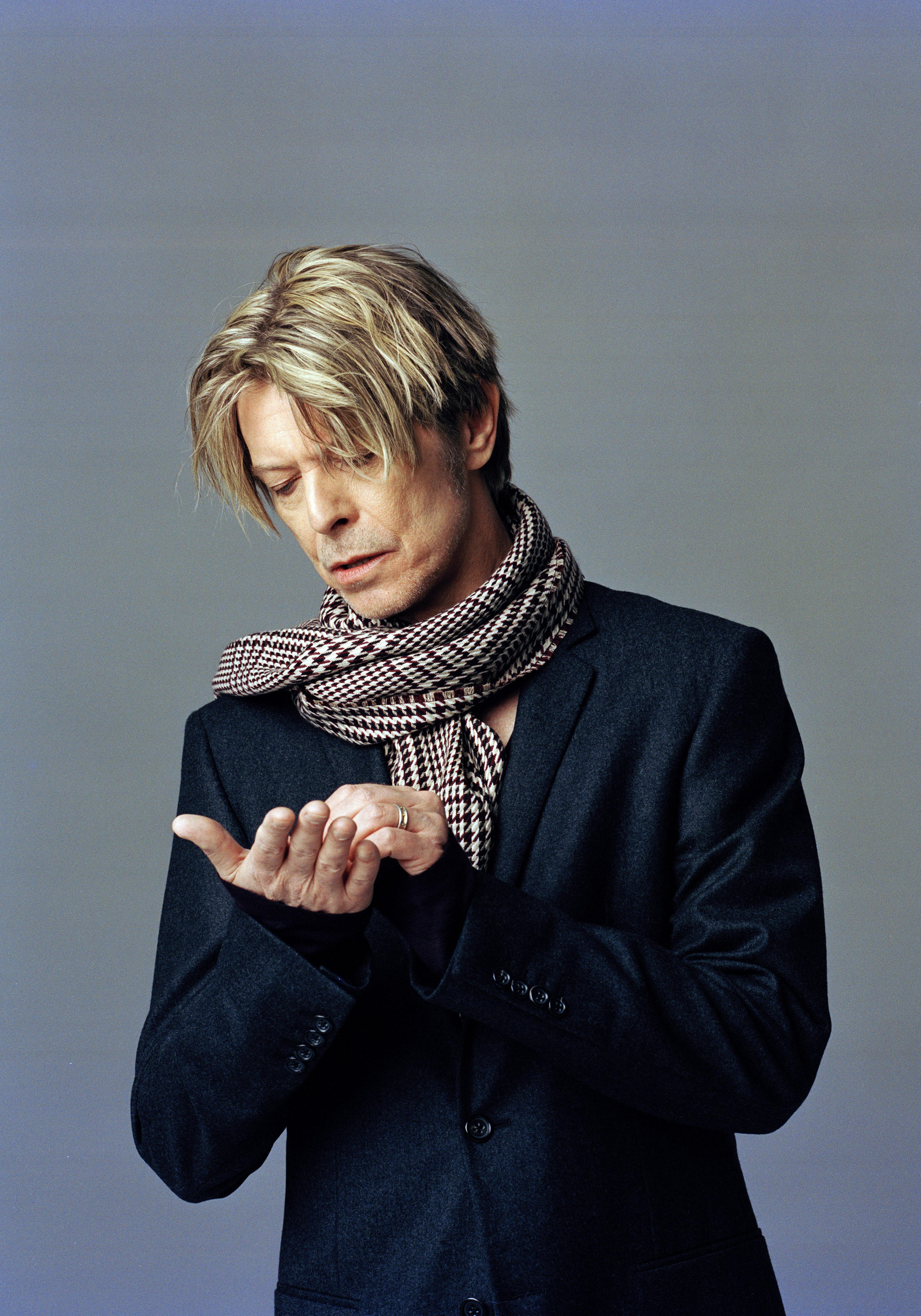 Bowie's final boxed set celebrates music legend