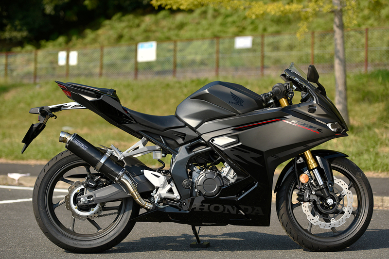R-EVO カーボン スリップオン：CBR250RR：政府認証 ｜ BEAMS