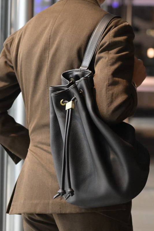 S.MANO - DRAWSTRING BAG LARGE イタリアンキップレザー × 真鍮 巾着