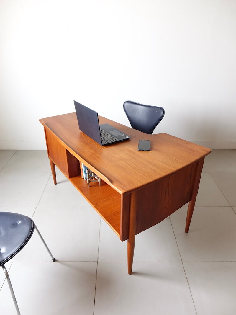 Bellbet | Model A10 Boomerang Desk by Goran Strand for Lelangs