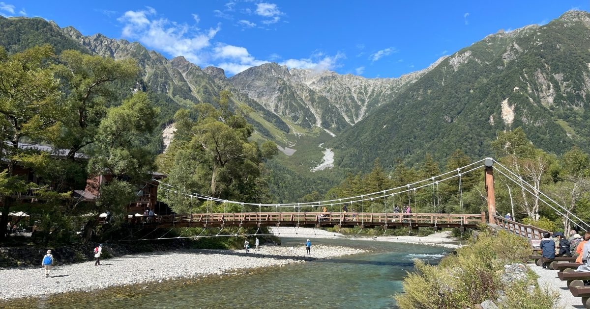 絶景の宝庫「上高地」へハイキングに行こう！河童橋から眺める北