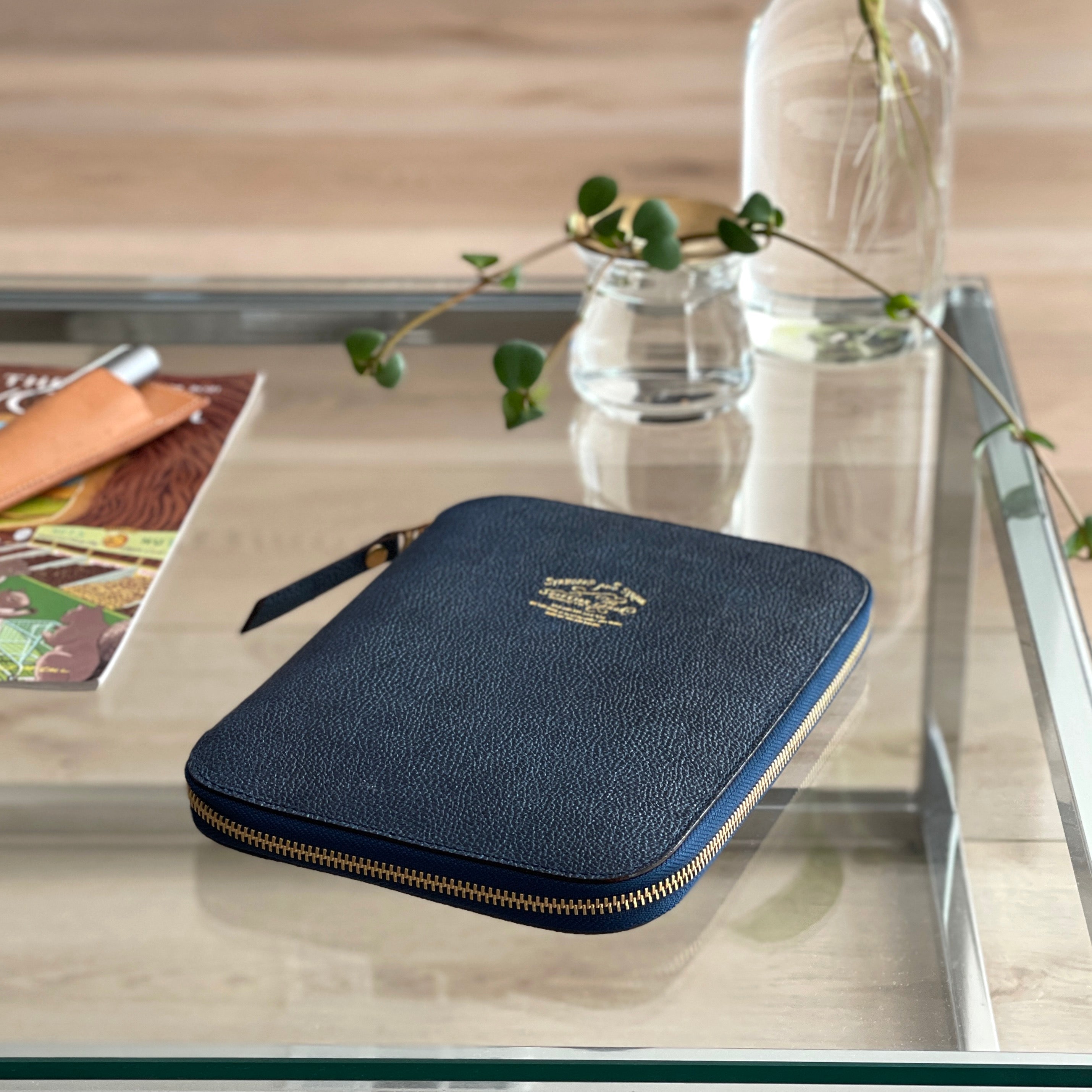 TSL] Kurozan Leather Zip Organizer // Indigo – Baum-kuchen