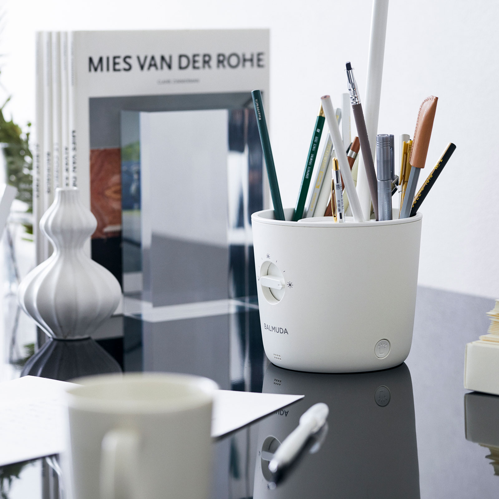 概要 | BALMUDA The Light | BALMUDA（バルミューダ）公式サイト