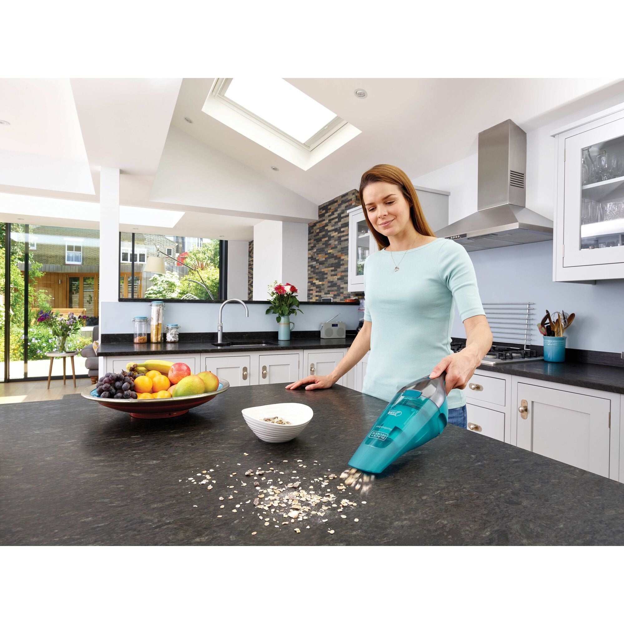 dustbuster® QuickClean™ Cordless Wet/Dry Handheld Vacuum