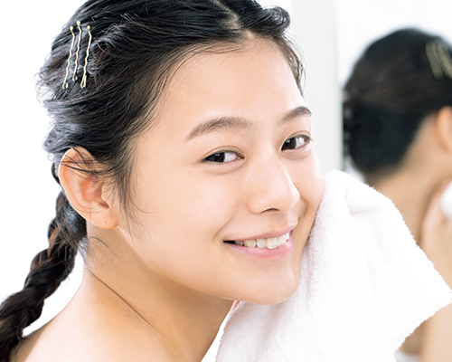クレンジング&洗顔の見直しで乾燥知らずのもっちり肌に！ | 美的.com