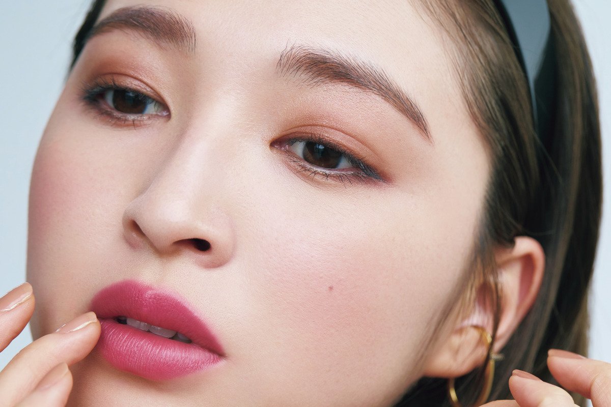 シャネルのアイシャドウの使い方！2025秋冬新色やベスコス名品を使った