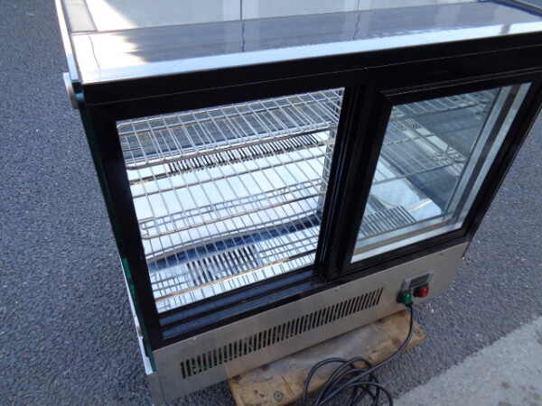 売約済み】◇JCM◇卓上型対面冷蔵ショーケース（角型）／W715×D560