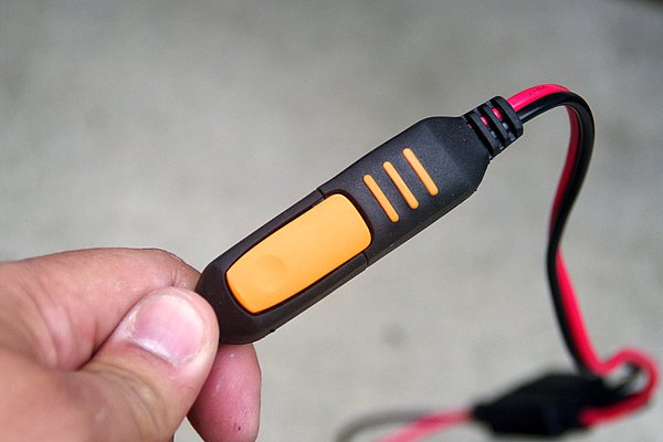 CTEK バッテリーチャージャー＆メンテナー JS800 バイク用品