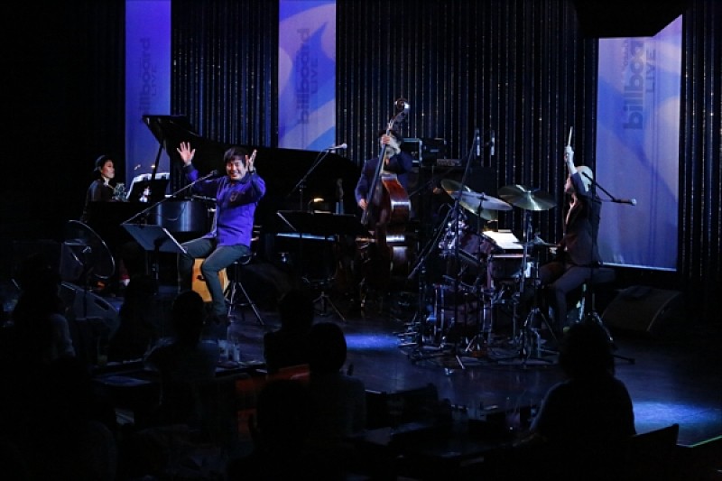 ライブレポート＞佐藤竹善、毎年恒例のクリスマスライブ開催 定番曲