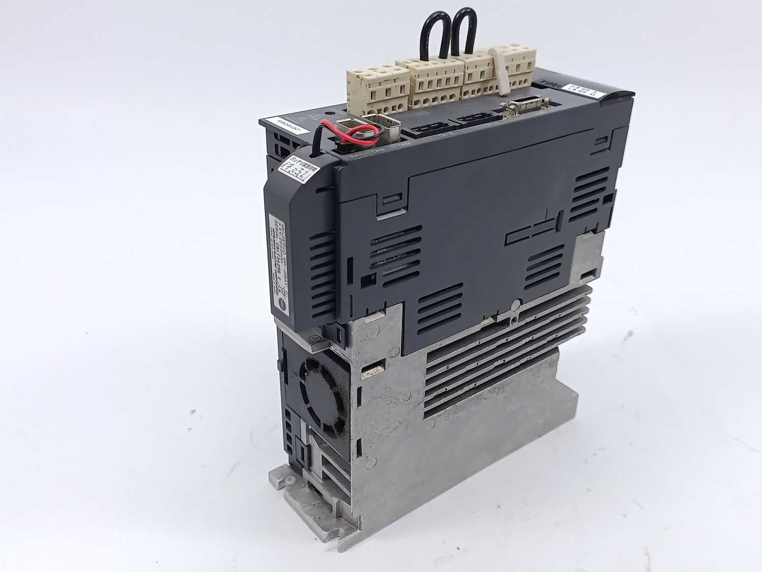 Mitsubishi MDS-D-SVJ3-07 Servo Drive Unit 0.7kW – Buy2Sell ApS