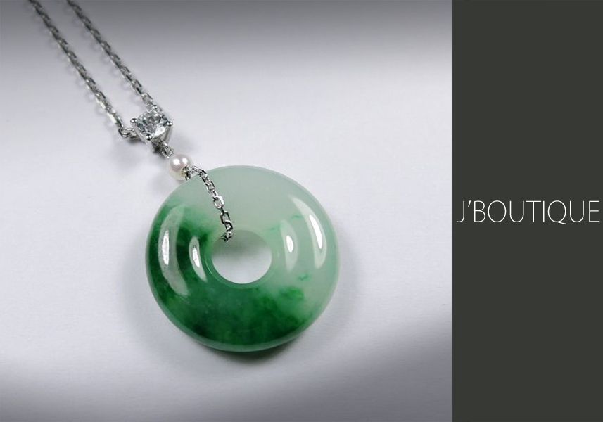 ミャンマー産天然無処理翡翠 玉環 ペンダント ネックレス ホワイト 緑 冰