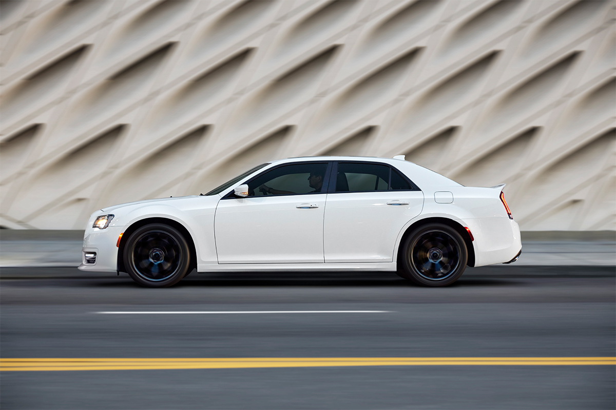 2024 Chrysler 300C: Luxury Meets Performance