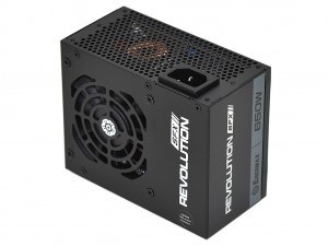 片手に収まるATX電源”として使える、ENERMAX「Revolution SFX」の実力