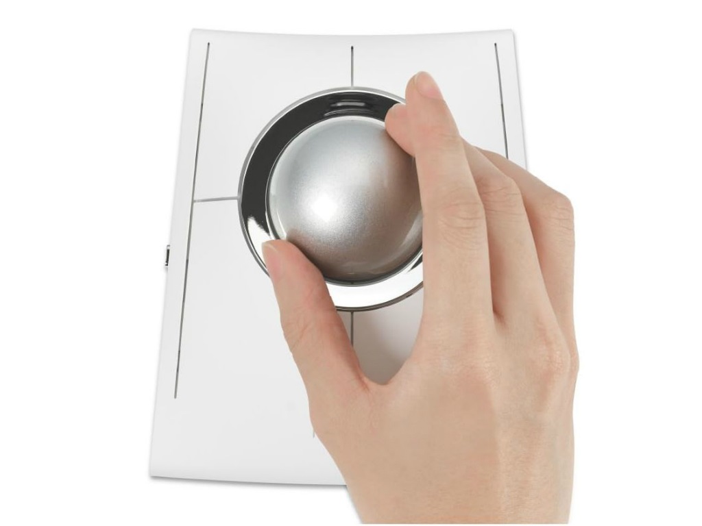 リサイクル素材を採用するホワイトカラーのワイヤレストラックボールが