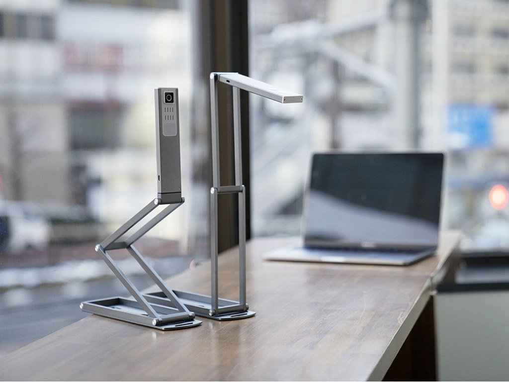 手軽に俯瞰撮影できるPC用マルチアングル4Kウェブカメラ、ケンコー