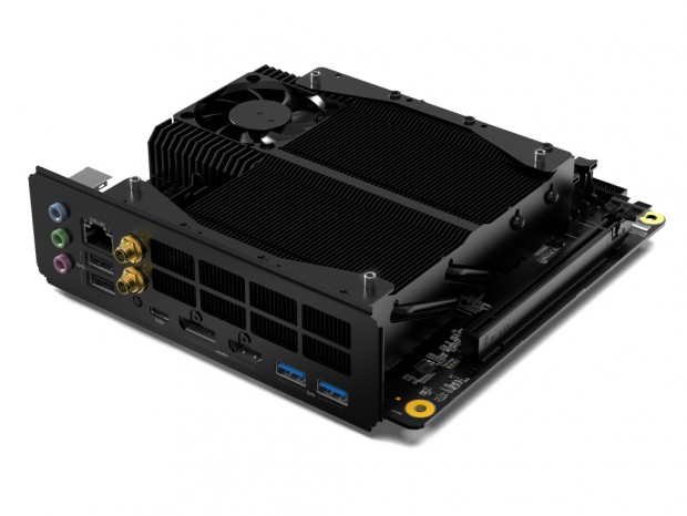 4基のM.2スロットとCore i9-13900HXを搭載するMini-ITXマザーボード