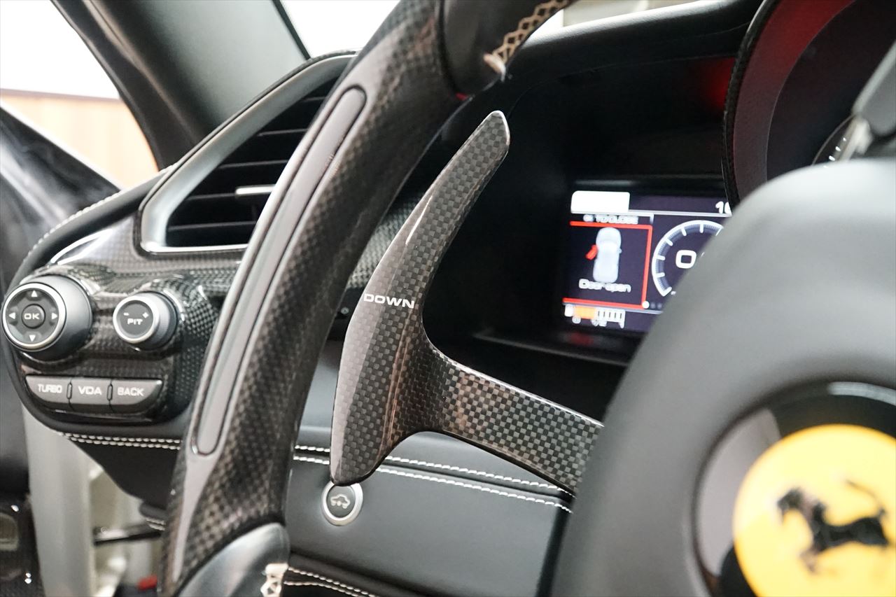 Ferrari（フェラーリ） 488GTB 純正ツートンボディ