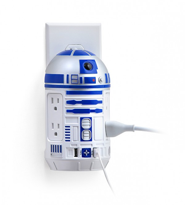 Star Wars R2-D2 AC / USB Power Station - GeekAlerts