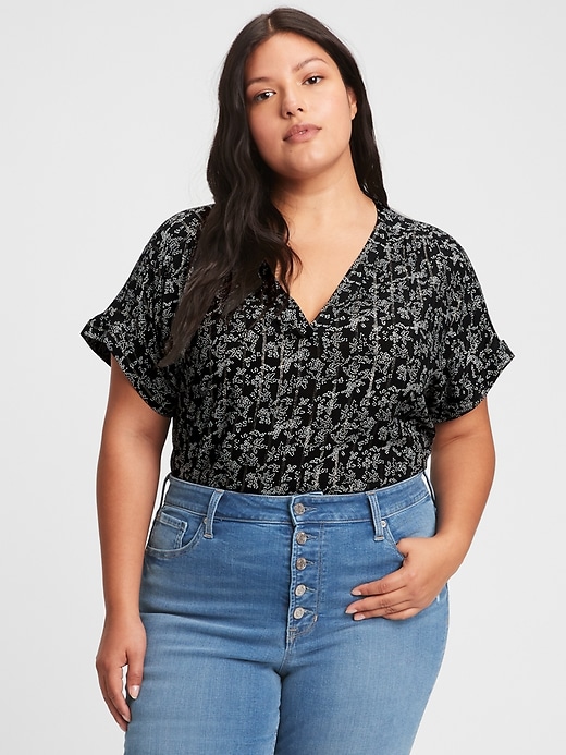 Print V-Neck Top | Gap Factory