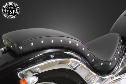 有限会社ガレージT&F / ドラッグスター400 スタッド付スムースシート