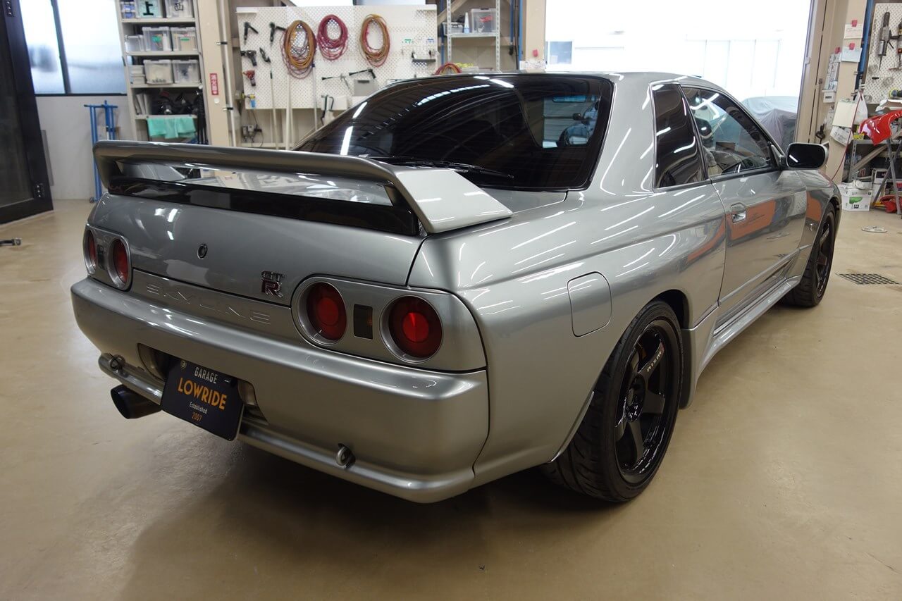 日産 スカイライン 32GT-R オールペイント、ベネテック製カーボン