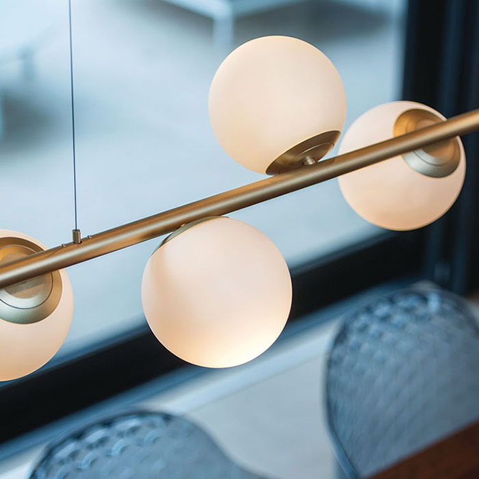 Lunar Line-6 Satin Gold 6灯｜Bluetooth｜照明のライティングファクトリー