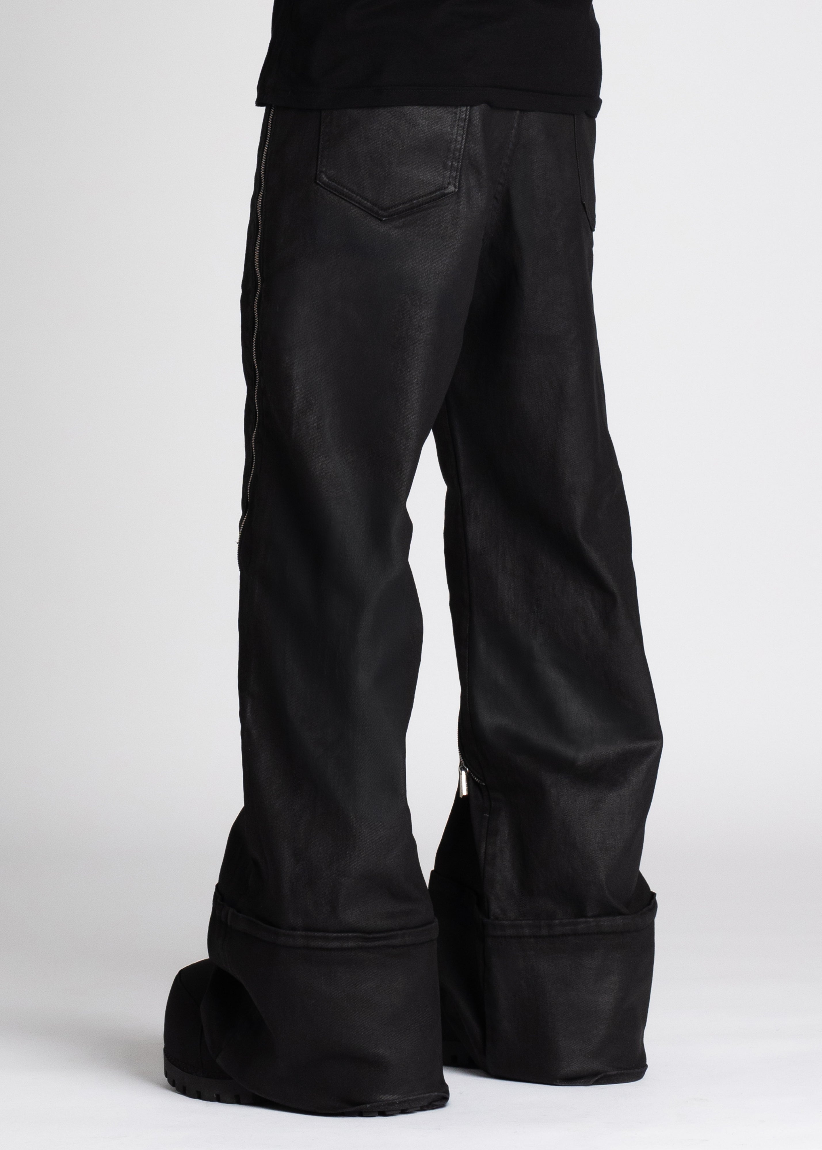 Obsidian Black Waxed Zipper Denim – GUAPI CLOTHING FZ-LLC