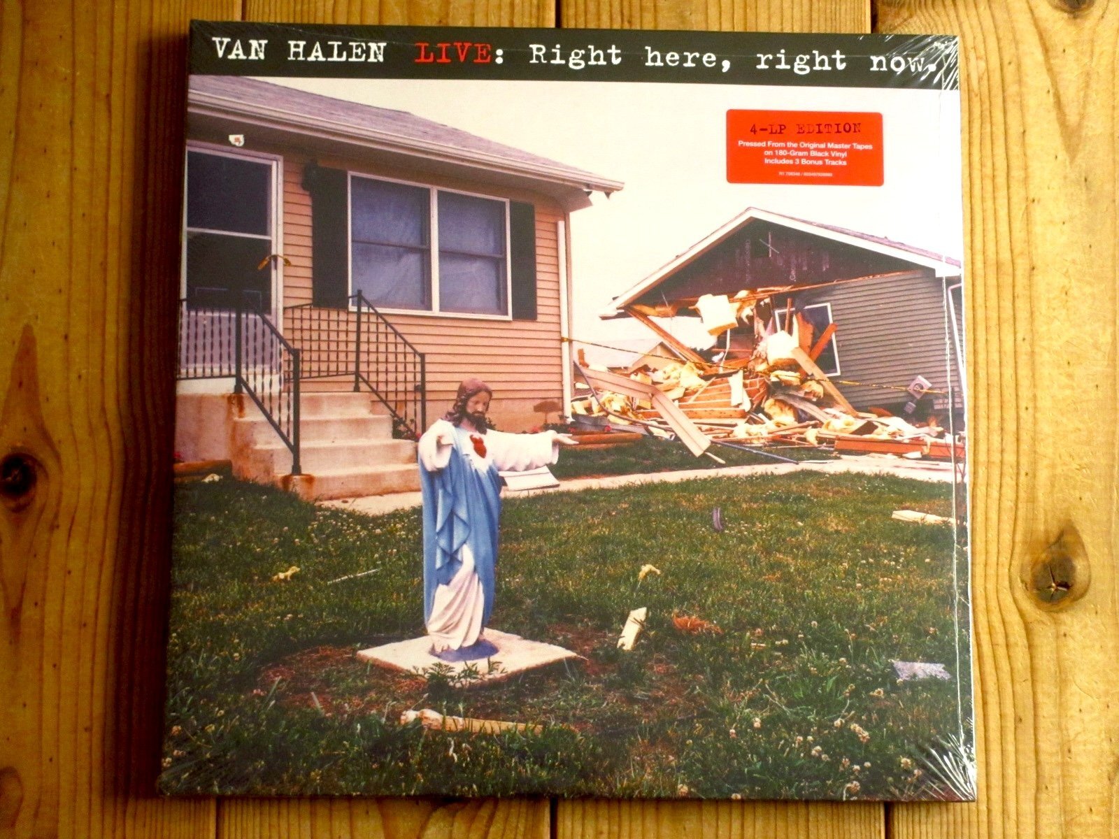 ヴァンヘイレンの人気曲がズラリ収録の入門盤としても最適な集大成的