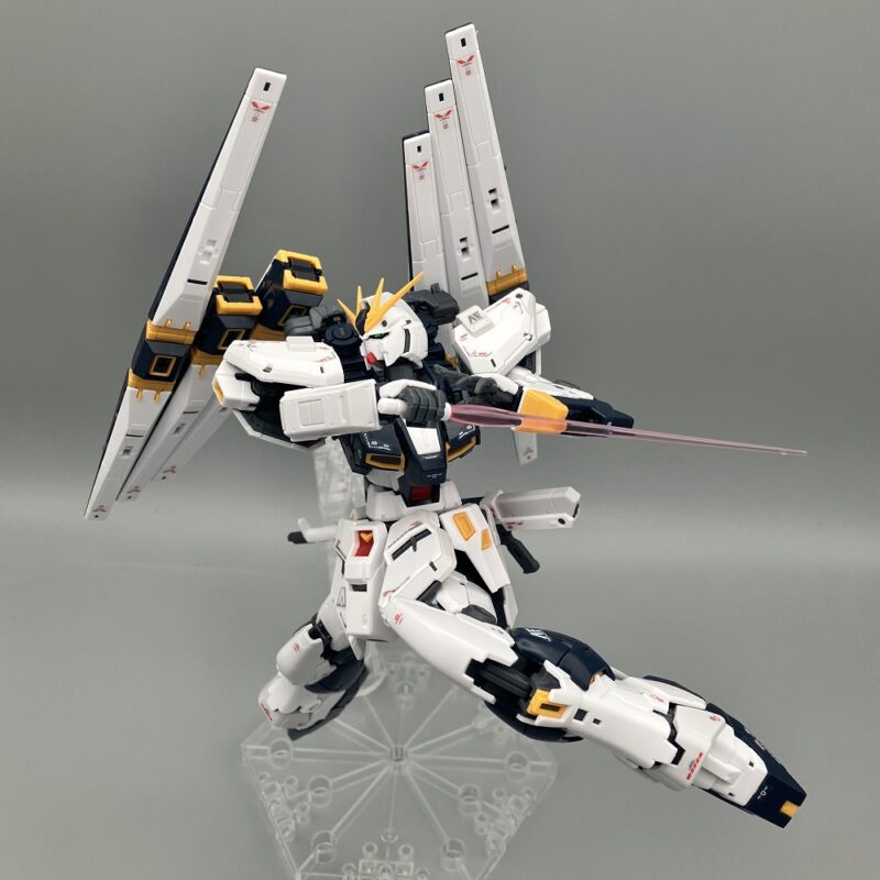 新商品紹介】「RG 1/144 νガンダム(ダブル・フィン・ファンネル装備型