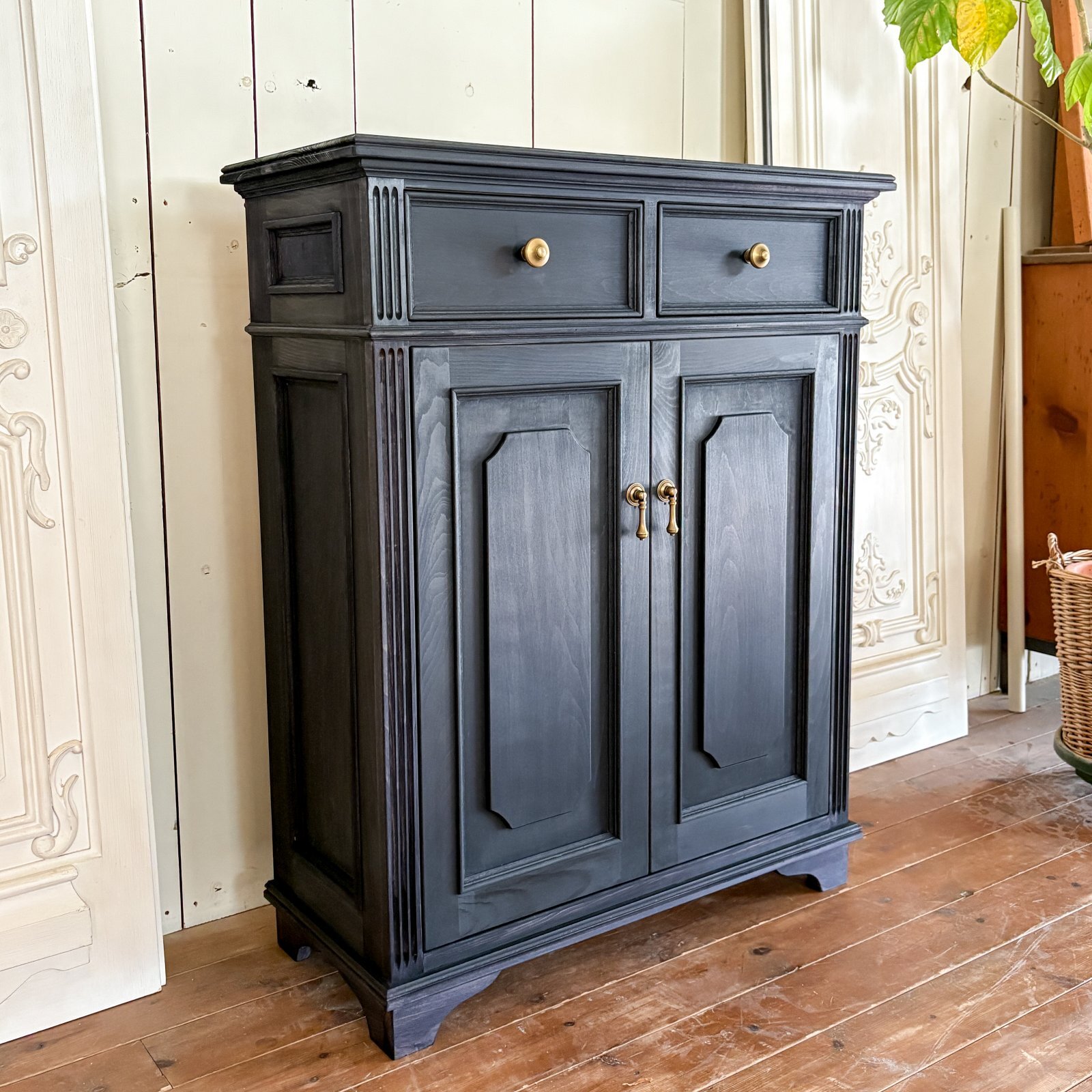 フランスアンティーク調キャビネットW800（ブラック）の制作実績@大阪