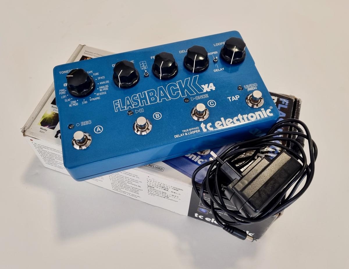 TC Electronic Flashback X4 Delay & Looper 2011