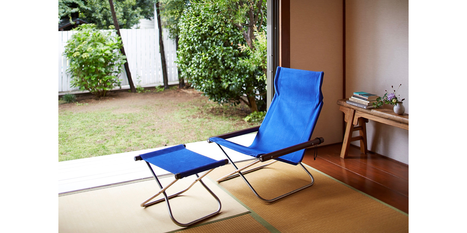 ニーチェアエックス オットマン・ダークブラウン × ブルー | D&DEPARTMENT