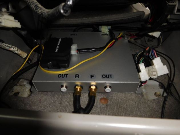 アルファード ANH15W ボルドワールド エアサスKIT 取付 完成！｜車の