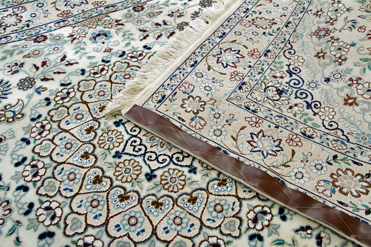 ペルシャ絨毯 ナイン 6Laクオリティ 124×203cm | ラグマット・玄関