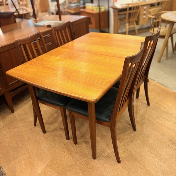 イギリスミッドセンチュリーの伸長式テーブル - DOUBLEDAY ダブルデイ