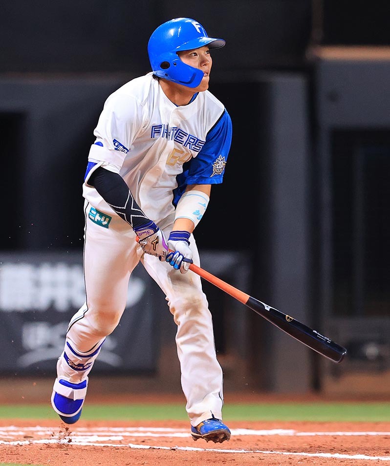 高卒5年目の田宮裕涼がプロ初本塁打 鉄腕・宮西が見いだした名捕手