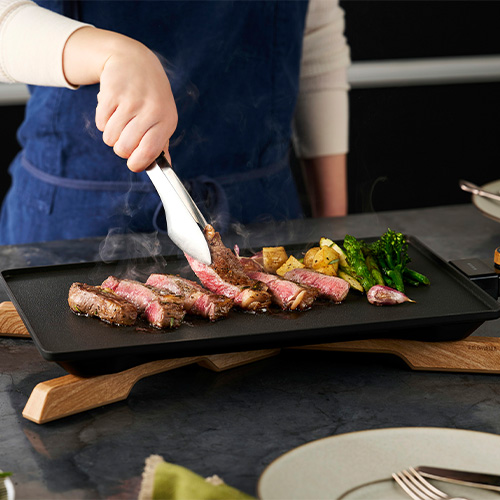 薄型ホットプレート IHU-A10-B ブラック アイリスオーヤマ 電熱器具