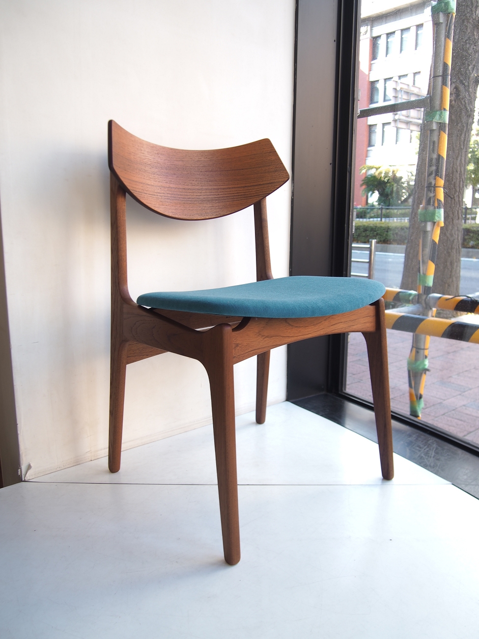 チーク ダイニングチェア（2/4脚セット） ビンテージ家具家具 / dining